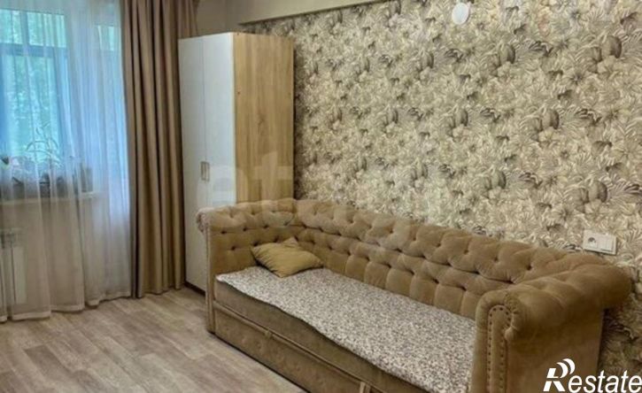 4-комн квартира улица Панкратова, 84,  д. 84