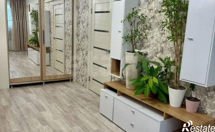4-комн квартира улица Панкратова, 84,  д. 84