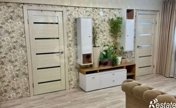 4-комн квартира улица Панкратова, 84,  д. 84