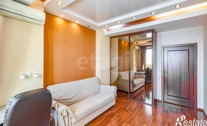 3-комн квартира улица Возрождения, 50А,  д. 50А