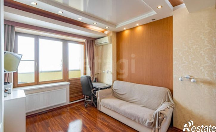 3-комн квартира улица Возрождения, 50А,  д. 50А