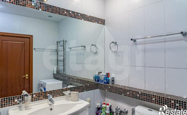 3-комн квартира улица Возрождения, 50А,  д. 50А