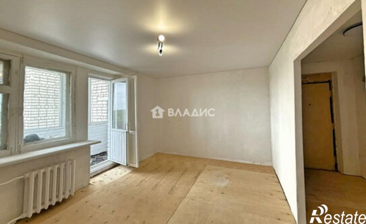 3-комн квартира улица Луначарского, 12,  д. 12