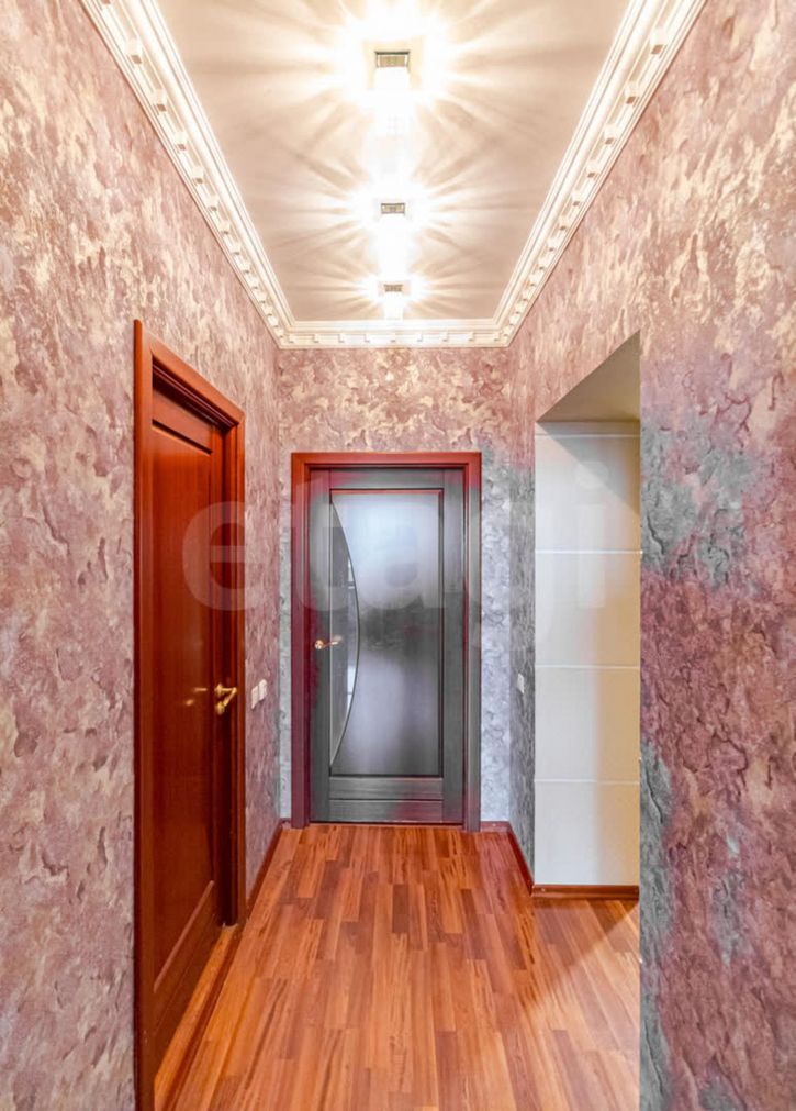 3-комн квартира улица Возрождения, 50а