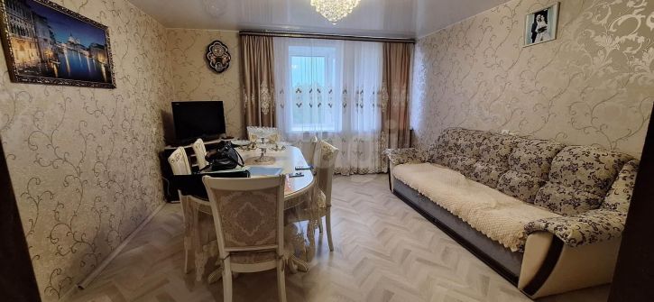 4-комн квартира Ленинградская улица, 93