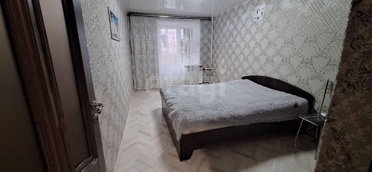 4-комн квартира Ленинградская улица, 93