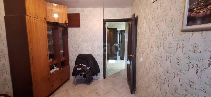 4-комн квартира Ленинградская улица, 93