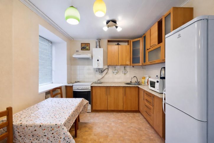 2-комн квартира улица Горького, 76
