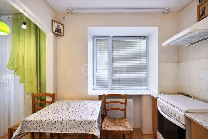 2-комн квартира улица Горького, 76