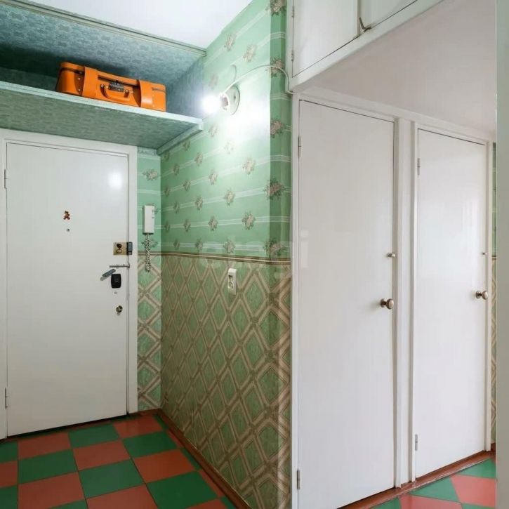 3-комн квартира улица Можайского, 68