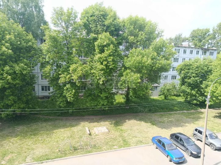 3-комн квартира улица Можайского, 68