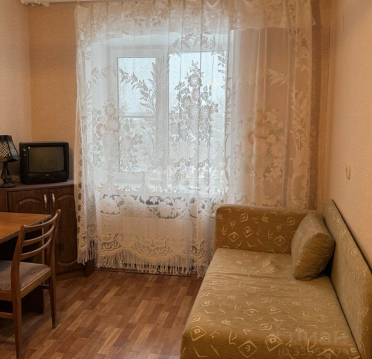 3-комн квартира улица Дзержинского, 15