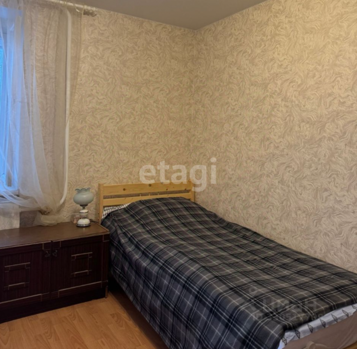 3-комн квартира улица Дзержинского, 15