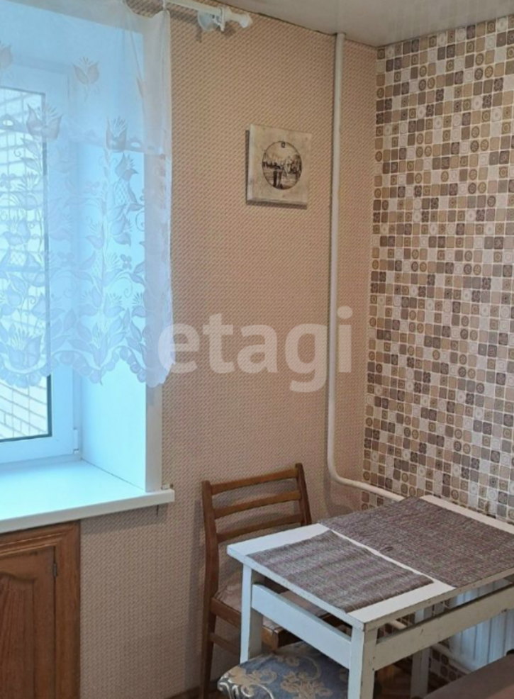 3-комн квартира улица Дзержинского, 15