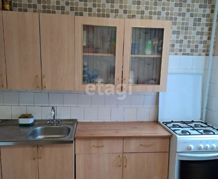 3-комн квартира улица Дзержинского, 15