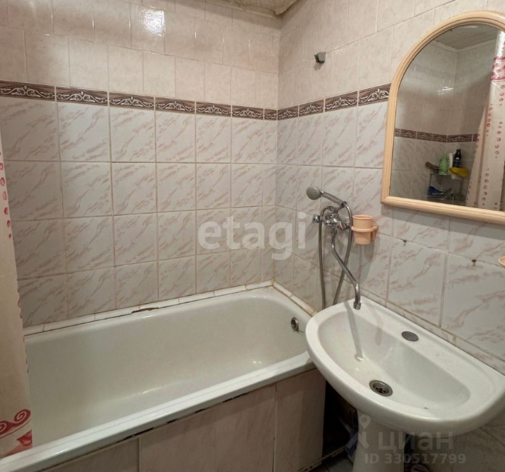 3-комн квартира улица Дзержинского, 15