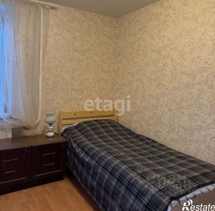 3-комн квартира ул Дзержинского, 15,  д. 15