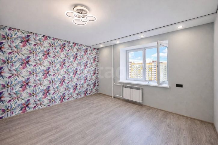 2-комн квартира улица Гагарина, 80ак2