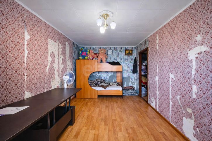 2-комн квартира улица Петина, 10