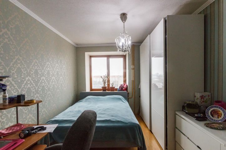 3-комн квартира улица Челюскинцев, 47