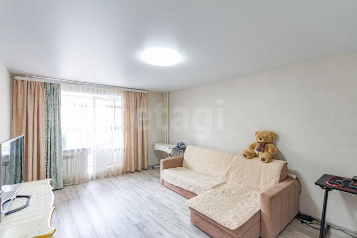3-комн квартира улица Гагарина, 80а