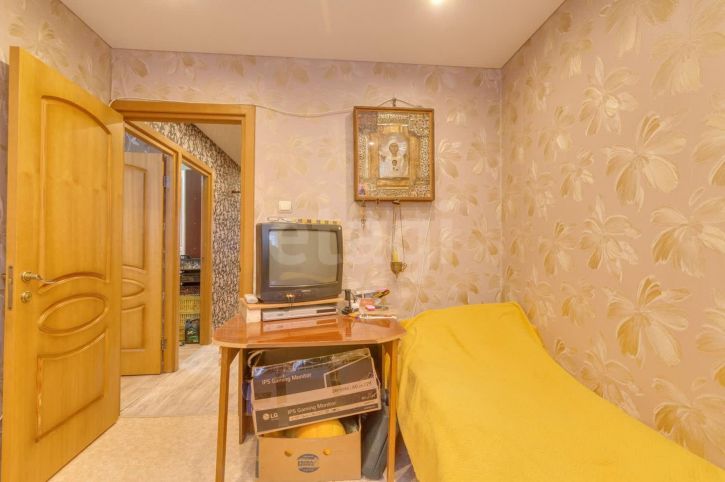4-комн квартира улица Солодунова, 49а