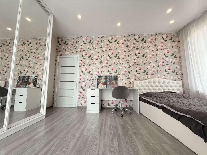 3-комн квартира Одесская улица, 8