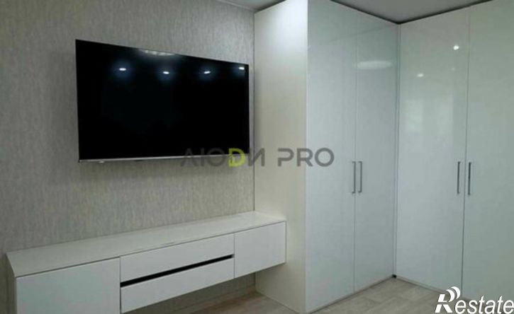 3-комн квартира ул Лётчика Каберова, 3а,  д. 3а
