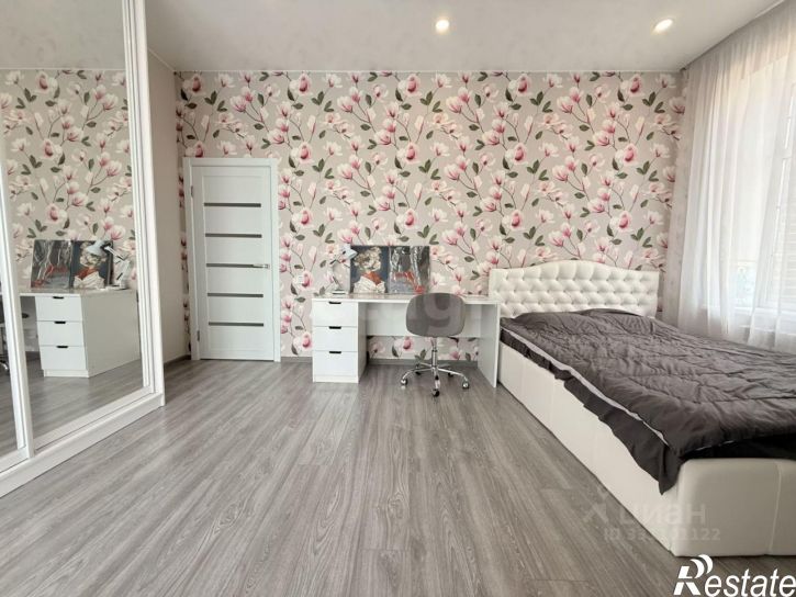 3-комн квартира ул Одесская, 8,  д. 8