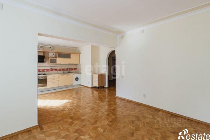 4-комн квартира Ленинградская улица, 40А,  д. 40А