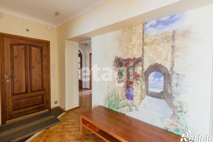4-комн квартира Ленинградская улица, 40А,  д. 40А