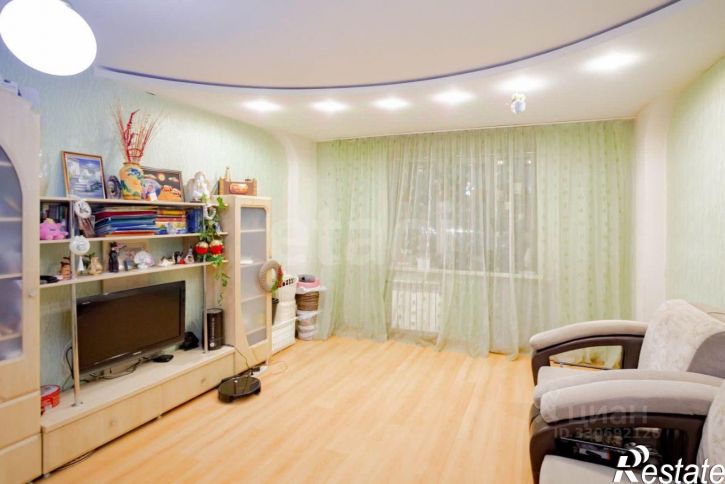 3-комн квартира ул Маршала Конева, 8б,  д. 8б