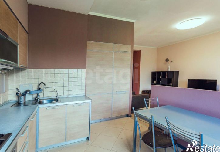5-комн квартира Новгородская улица, 9В,  д. 9В