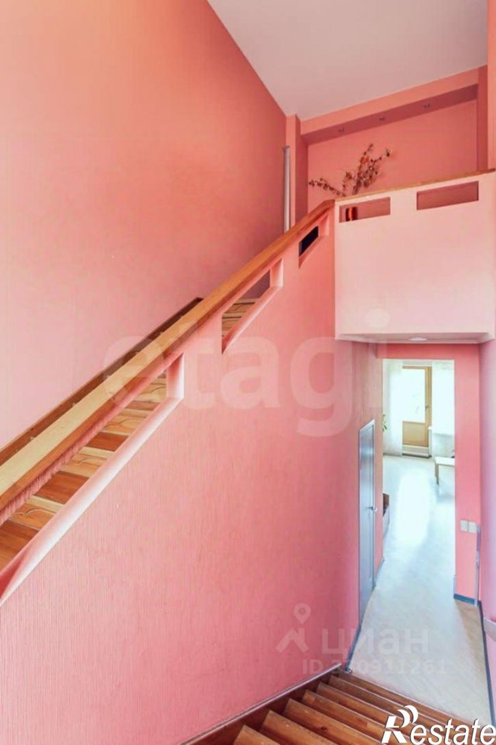5-комн квартира Новгородская улица, 9В,  д. 9В