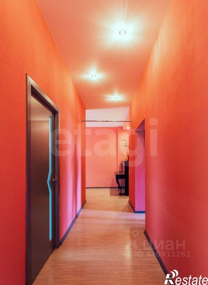 5-комн квартира Новгородская улица, 9В,  д. 9В