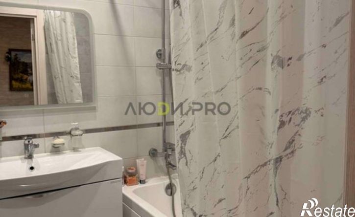 3-комн квартира улица Возрождения, 82А,  д. 82А