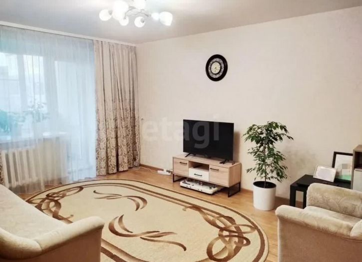 2-комн квартира улица Солодунова, 37