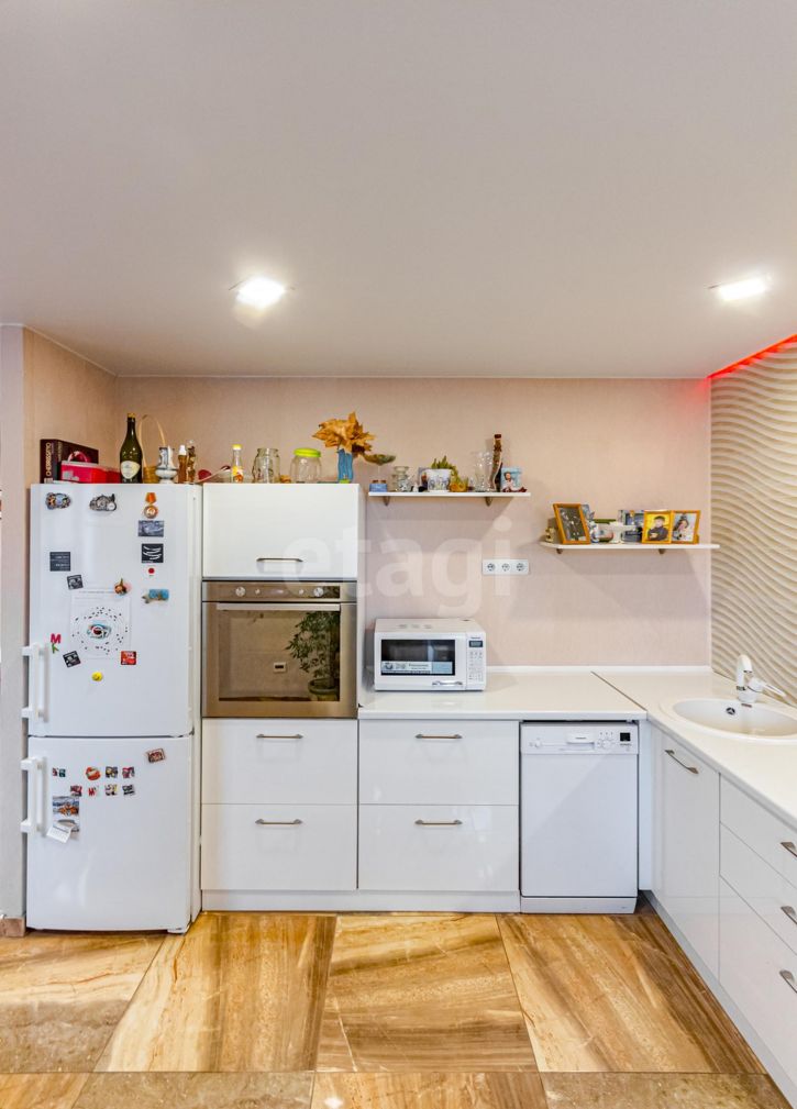 2-комн квартира улица Гагарина, 80