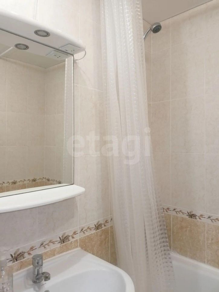 2-комн квартира улица Солодунова, 37
