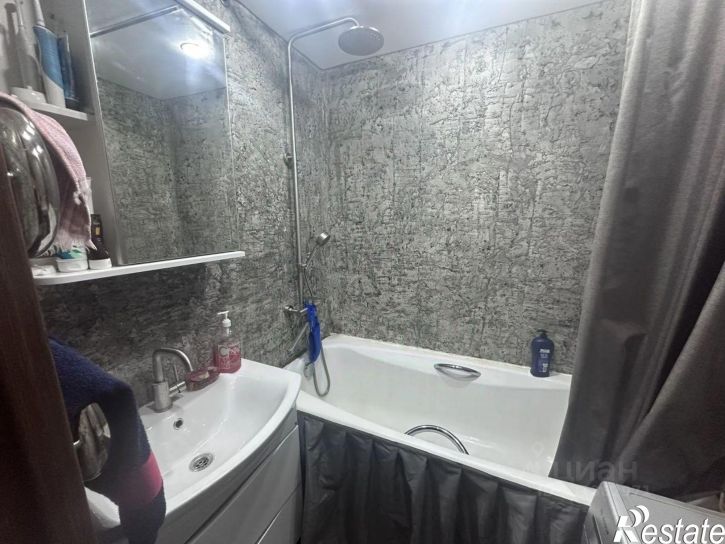 4-комн квартира ул Панкратова, 66а,  д. 66а