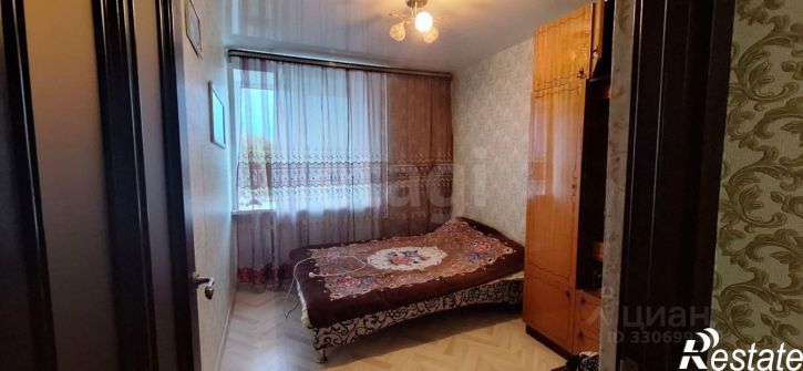 4-комн квартира Ленинградская улица, 93,  д. 93