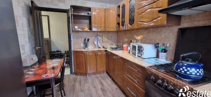 4-комн квартира Ленинградская улица, 93,  д. 93