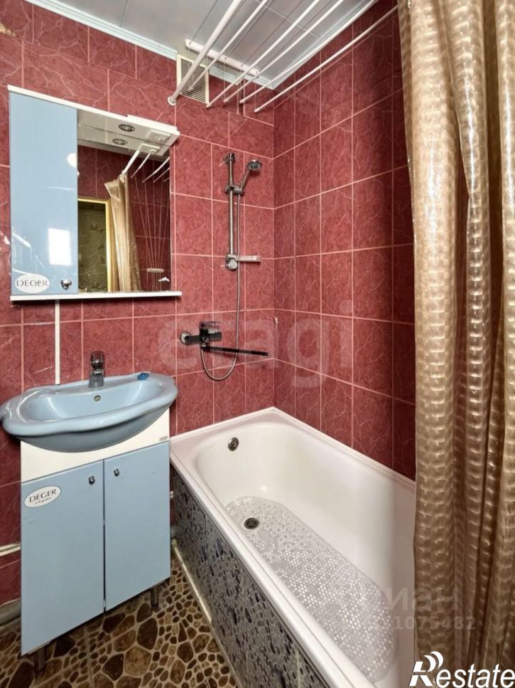 2-комн квартира улица Дзержинского, 35,  д. 35
