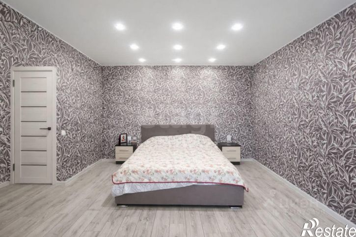 3-комн квартира ул Лаврова, 14,  д. 14
