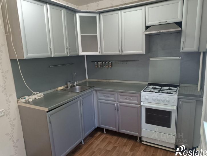 2-комн квартира улица Михаила Поповича, 22Б,  д. 22Б