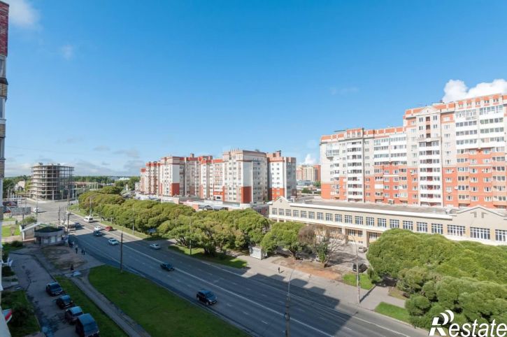 3-комн квартира Ленинградская улица, 93