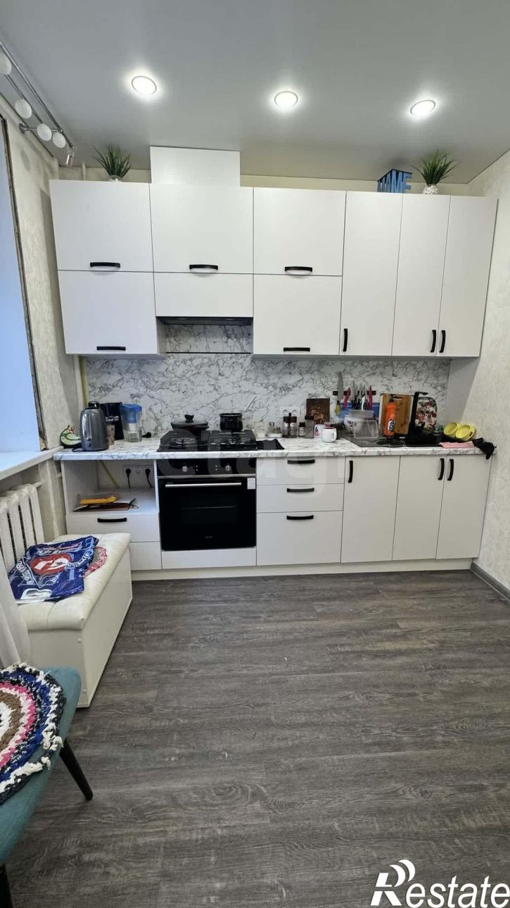 3-комн квартира улица Горького, 129