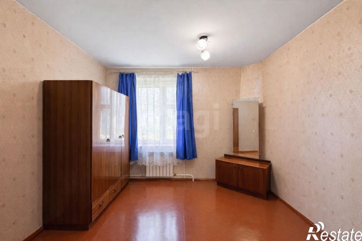 4-комн квартира улица Маршала Конева, 20б