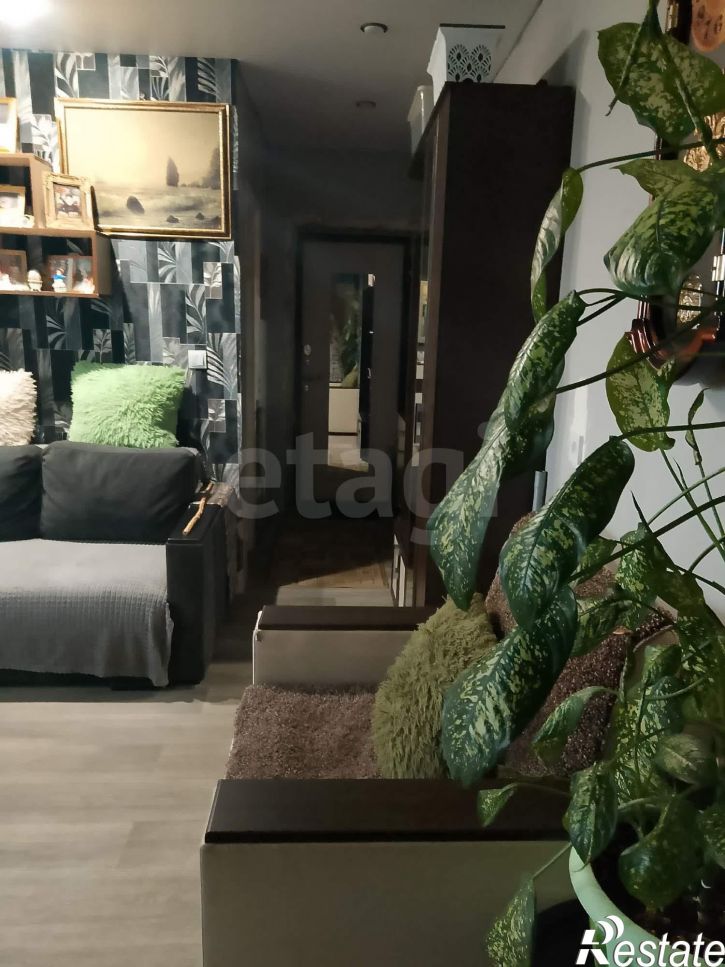3-комн квартира улица Александра Клубова, 60а