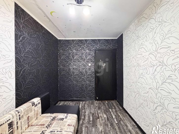 4-комн квартира улица Маршала Конева, 20б